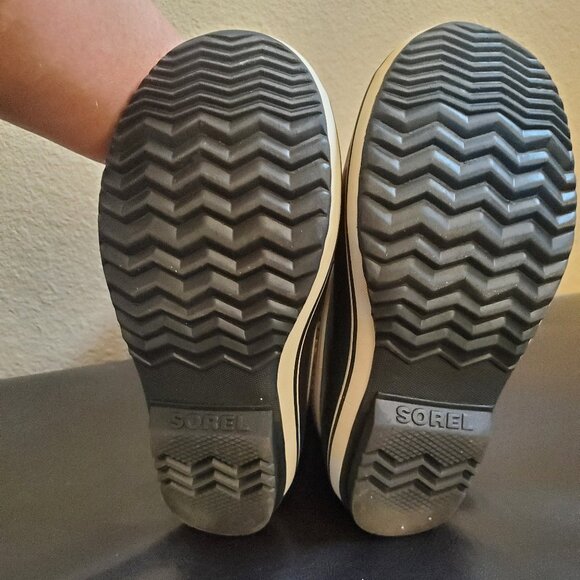 Sorel Big kids Winter Boots size 5 - Picture 5 of 5